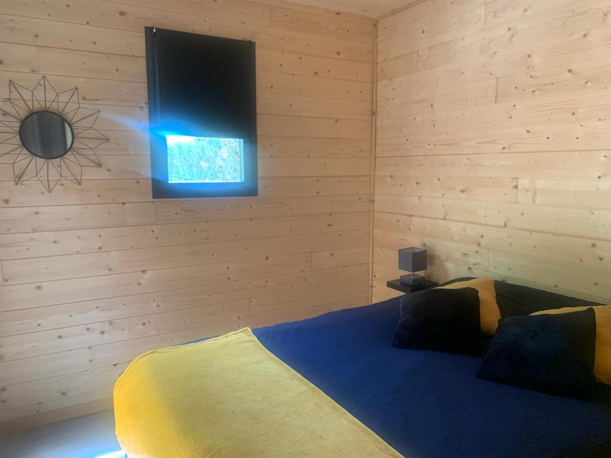 Chalet contemporain dans son écrin de verdure Montauban Extérieur photo