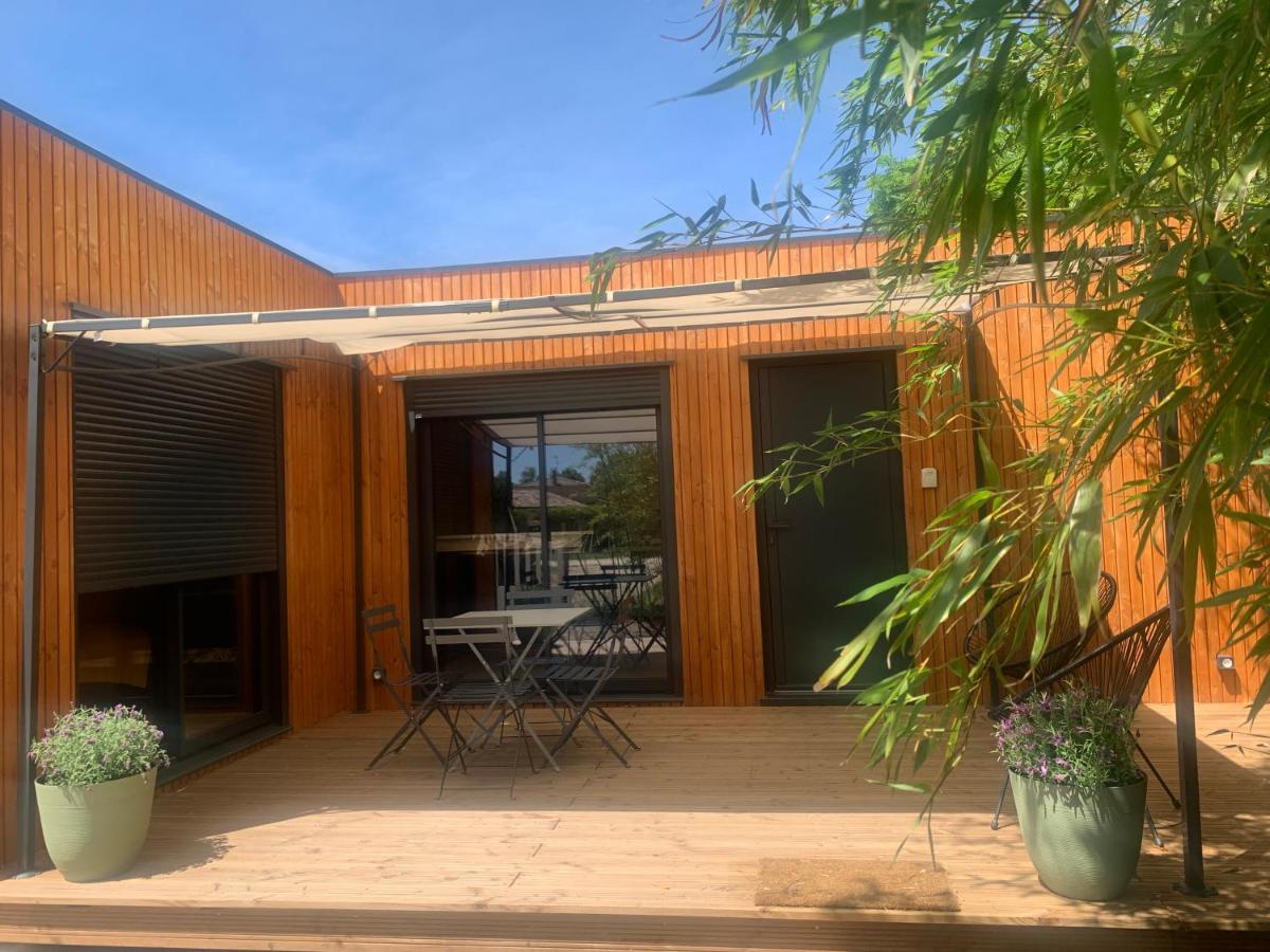 Chalet contemporain dans son écrin de verdure Montauban Extérieur photo